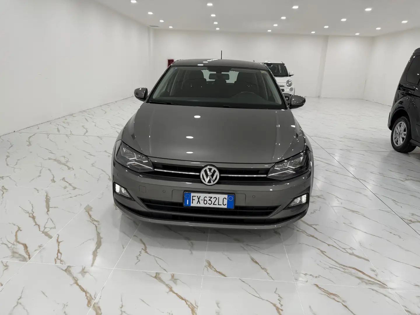 Volkswagen Polo Polo 5p 1.0 evo Comfortline 80cv Grigio - 1