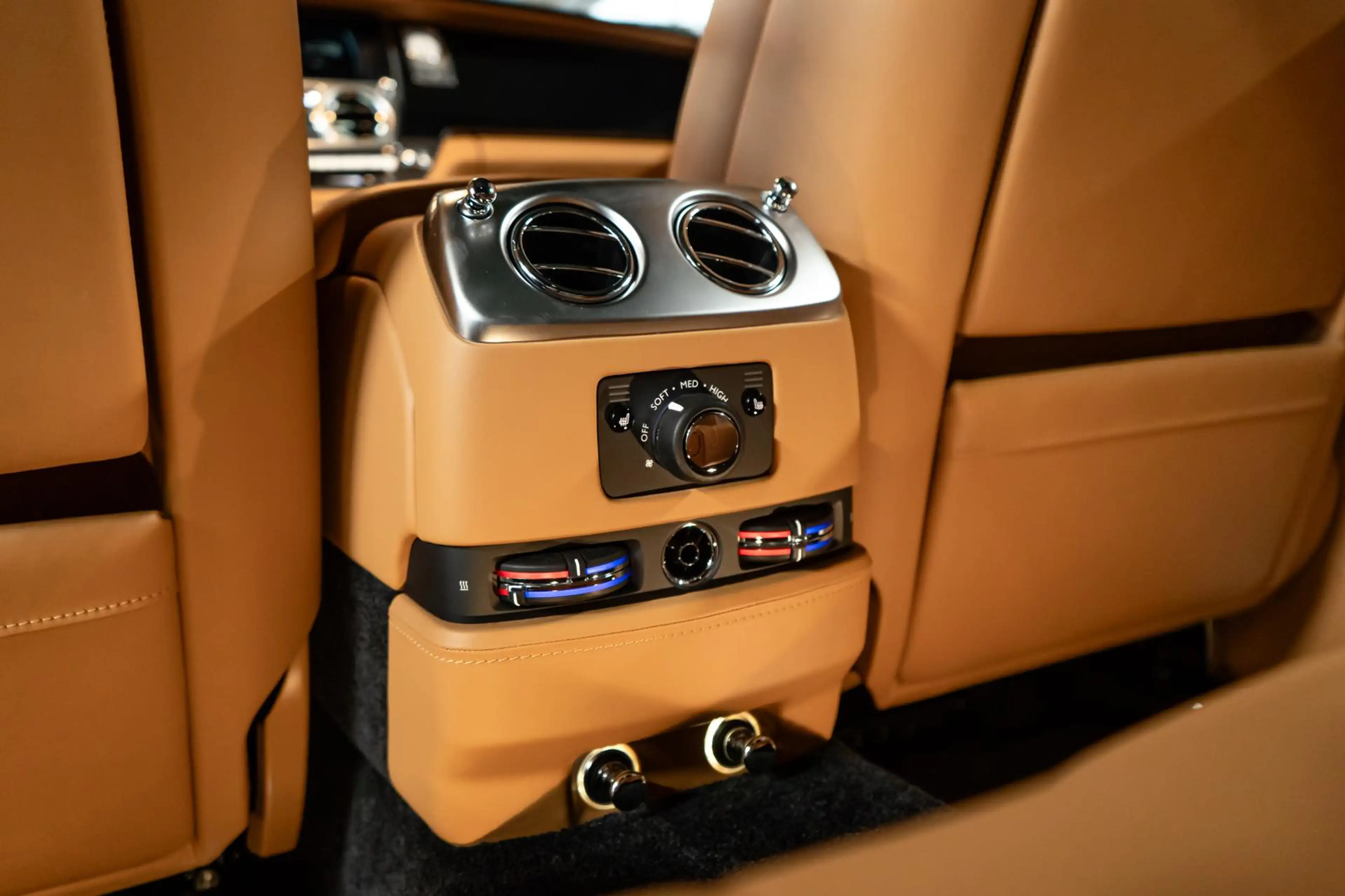 Rolls-Royce Ghost V12 6.5 LED HUD 360° PANO NIGHT SOFT SOUND — photo 22