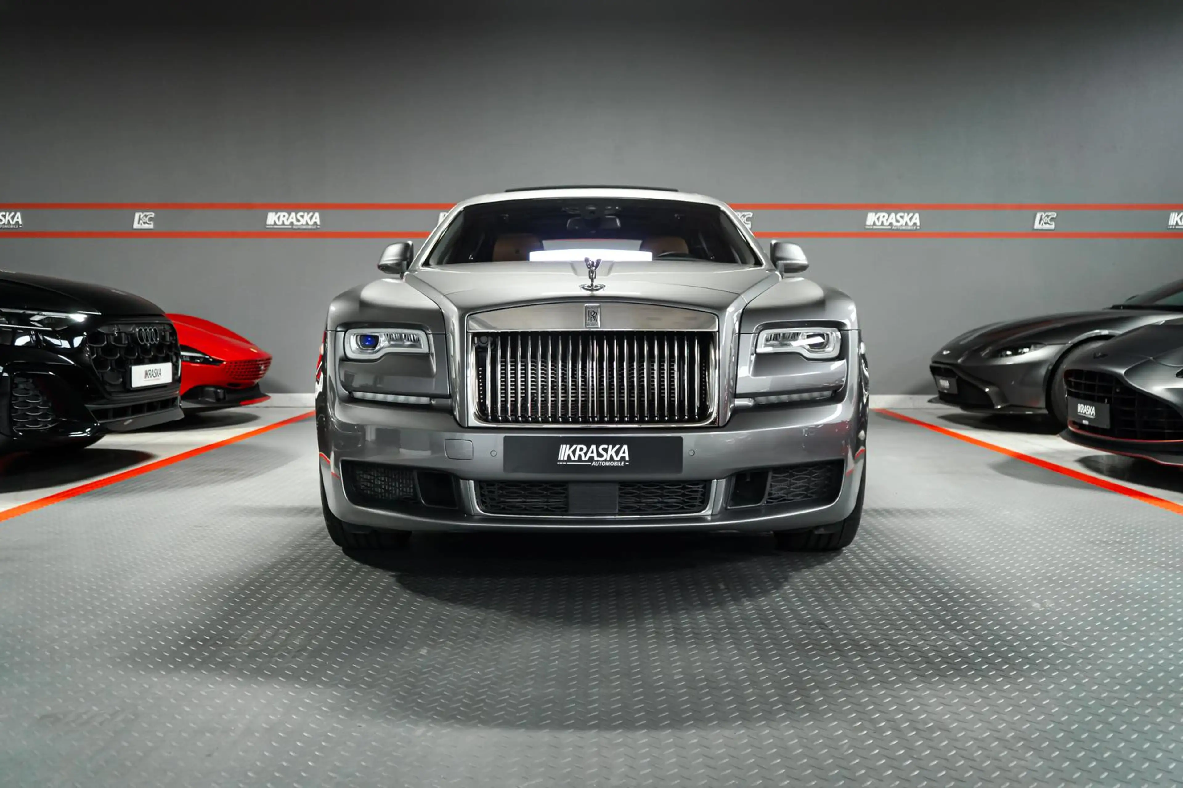 Rolls-Royce Ghost V12 6.5 LED HUD 360° PANO NIGHT SOFT SOUND — photo 6