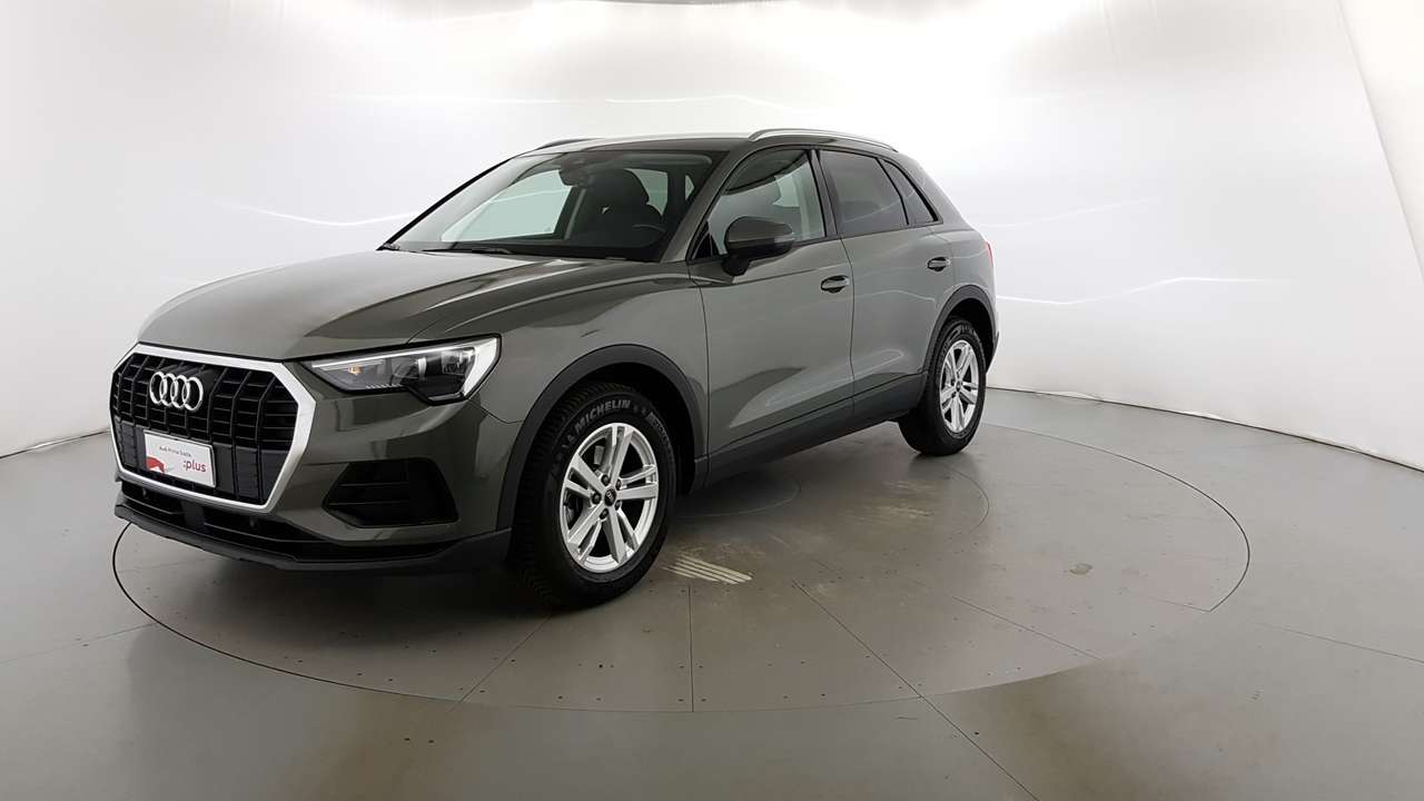Audi Q3 35 2.0 tdi Business s-tronic