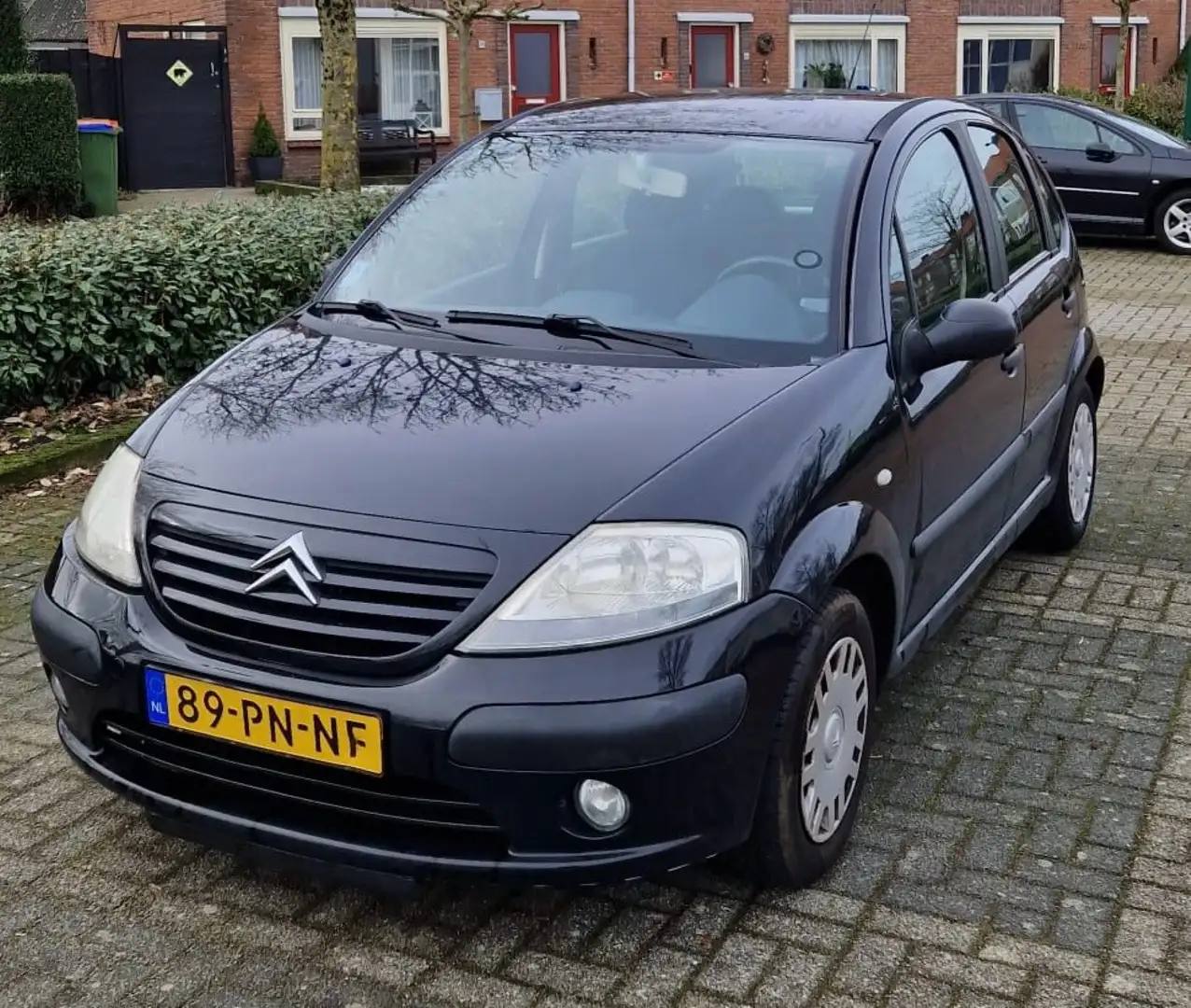 Citroen C3 1.4i Différence Zwart - 1