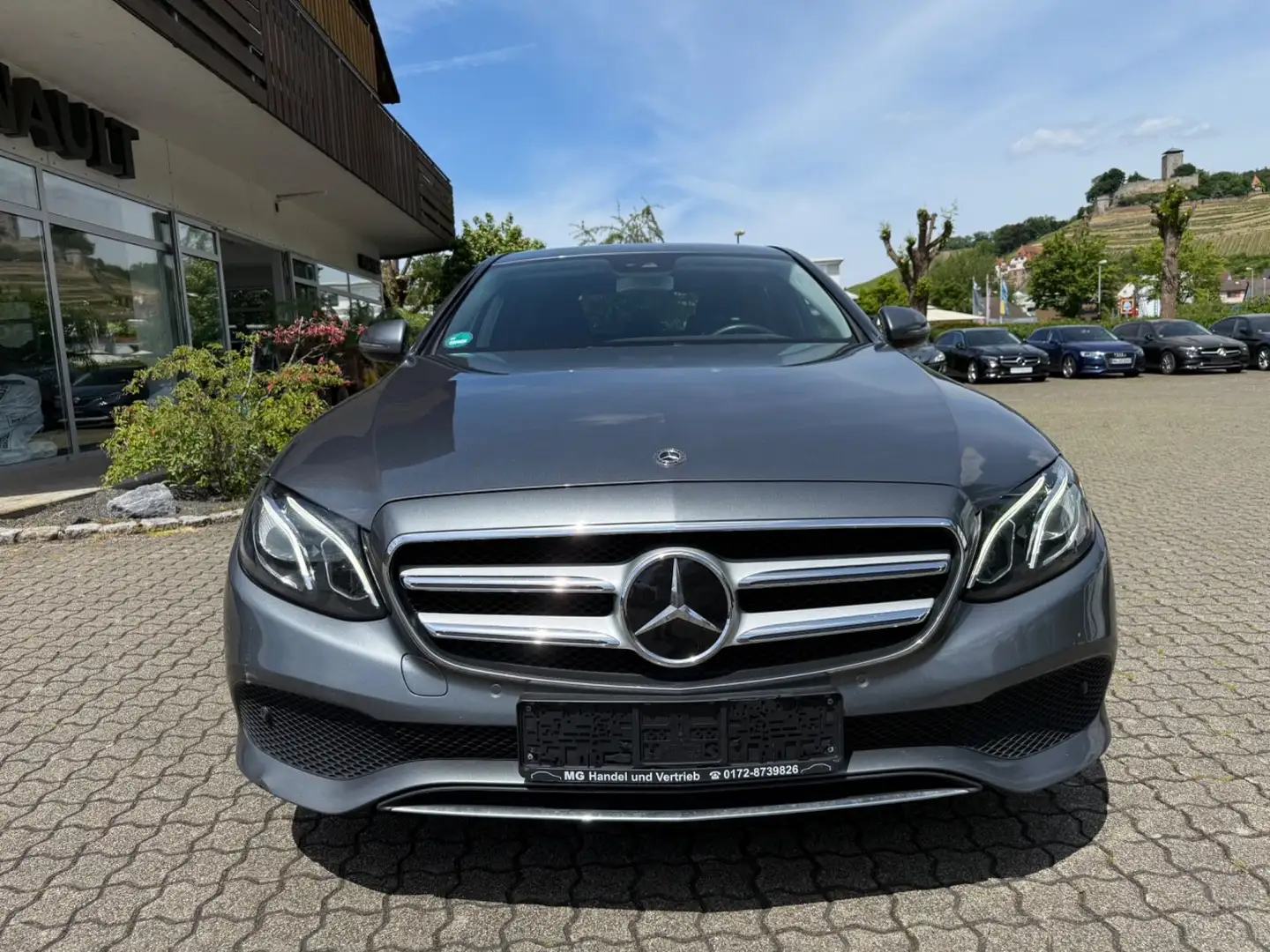 Mercedes-Benz E 220 d*Limo*AVANTGARDE*NAVI*LED*DISTR*EU6dT* Grau - 2
