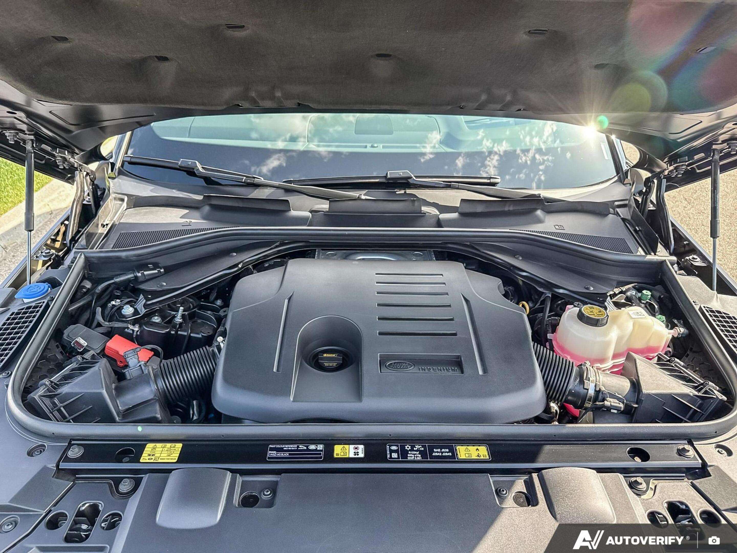 2026 Land Rover Range Rover Sport P400 Dynamic HSE thumb 11
