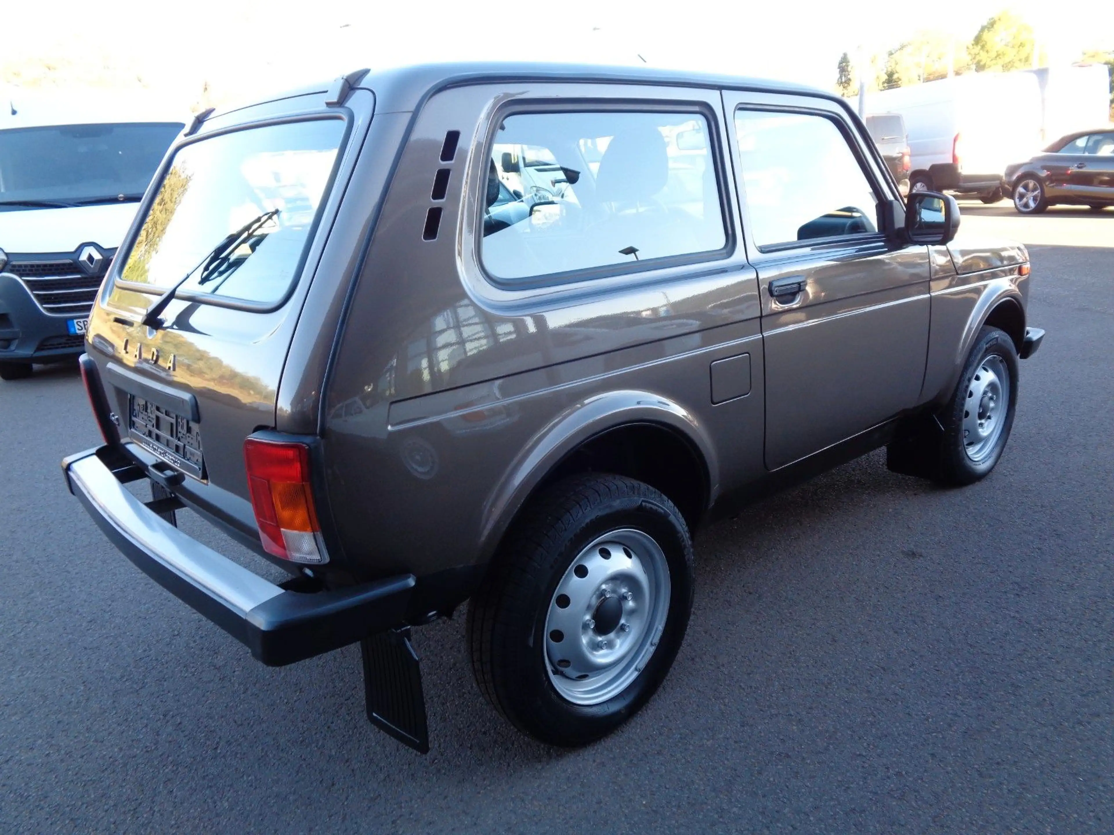 Lada Taiga Basis 4x4 — photo 4
