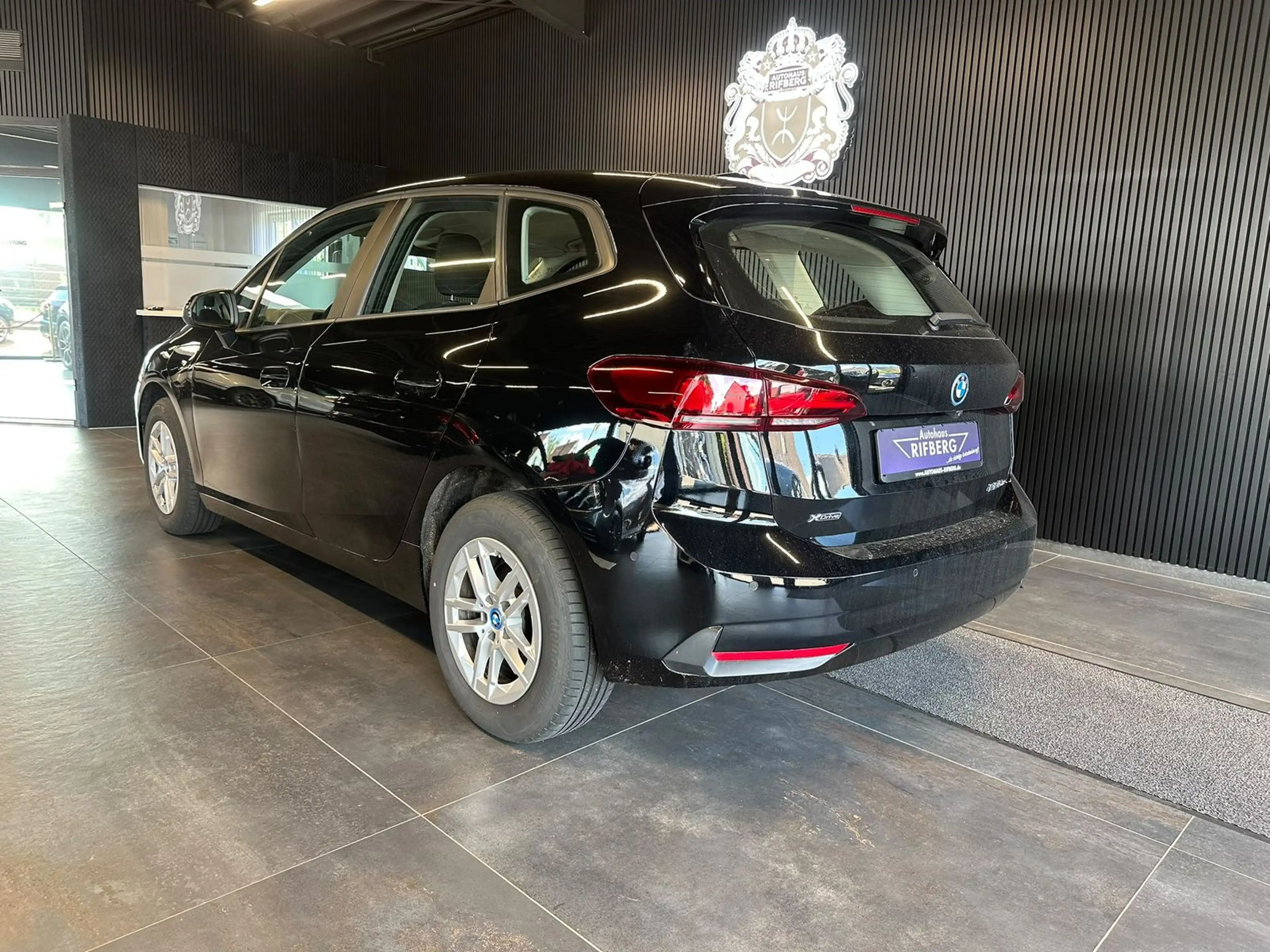 BMW 225 e xDrive AHK/LiveCockpit/Kamer — photo 6