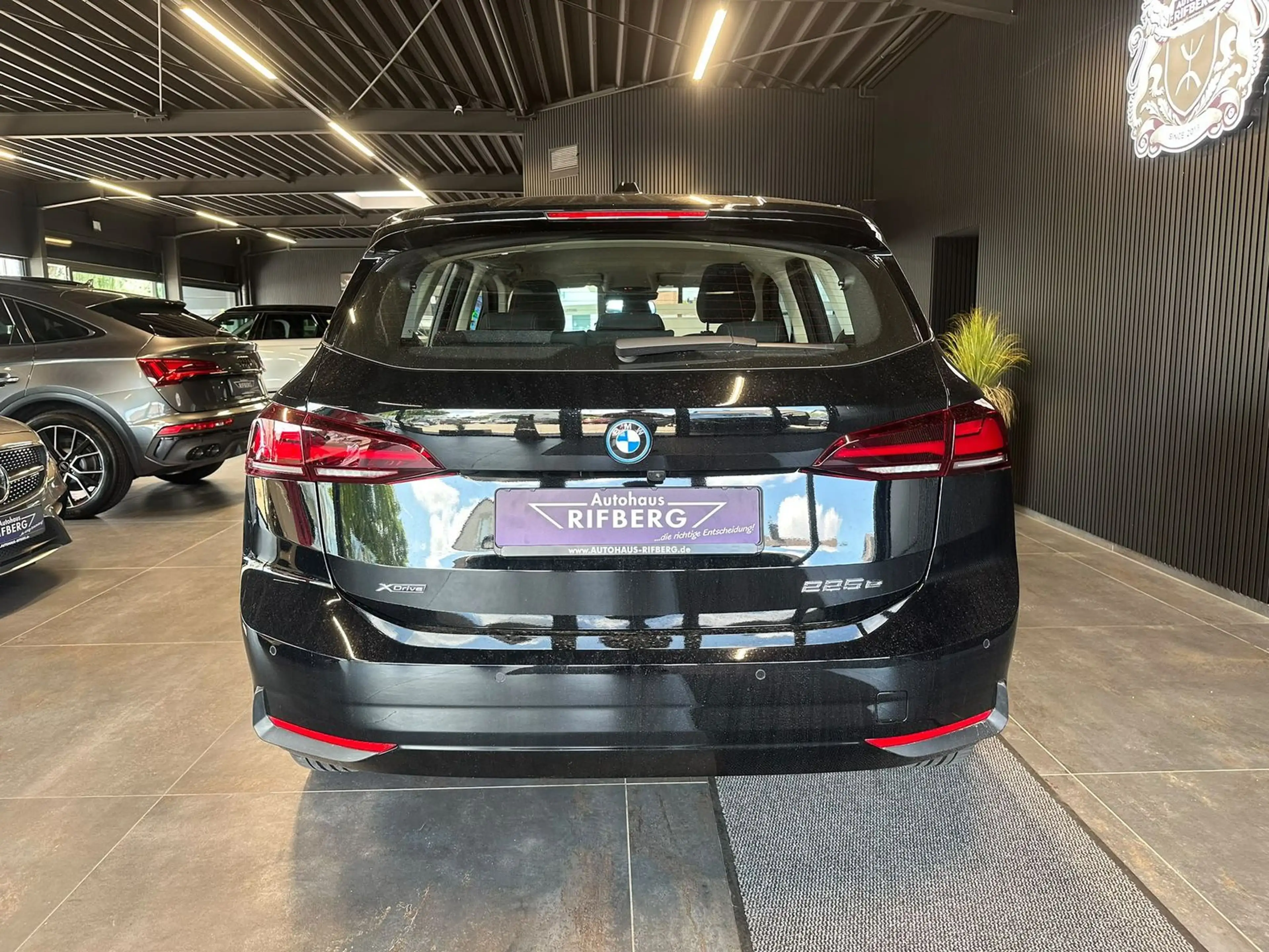 BMW 225 e xDrive AHK/LiveCockpit/Kamer — photo 5