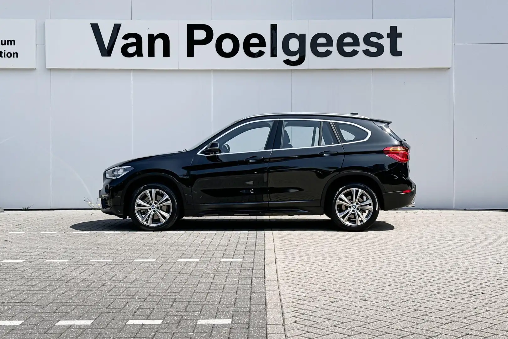 BMW X1 sDrive20i Centennial High Executive Noir - 2