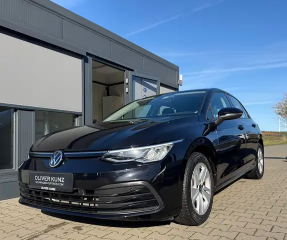 Volkswagen Golf VIII Lim. Life Navi LED ACC Business Premiu