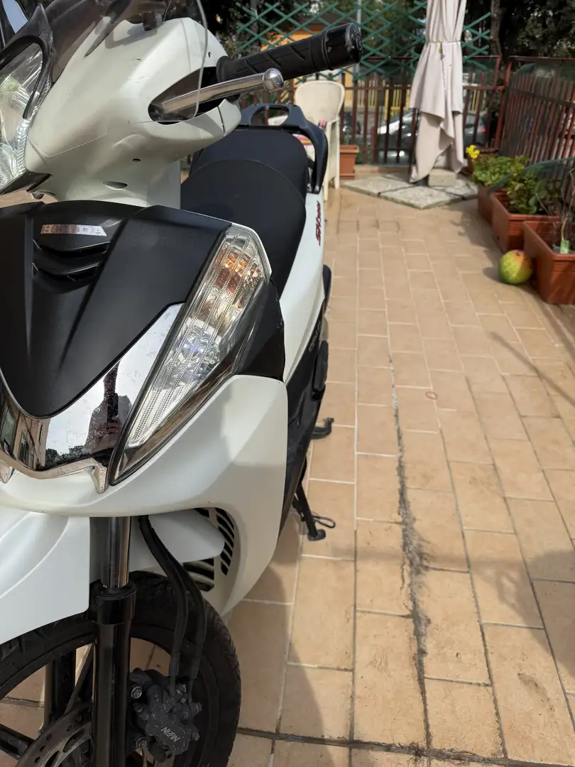 Honda SH 300 Sport Blanco - 2