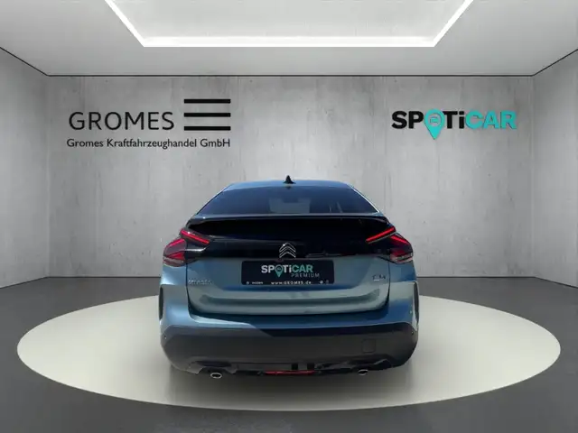 Citroen C4 view 4