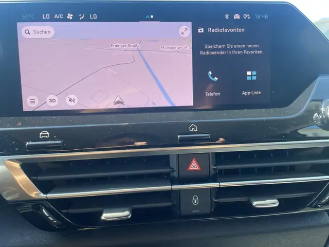 Citroen C4 view 16