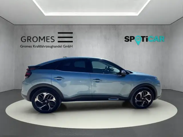 Citroen C4 view 2