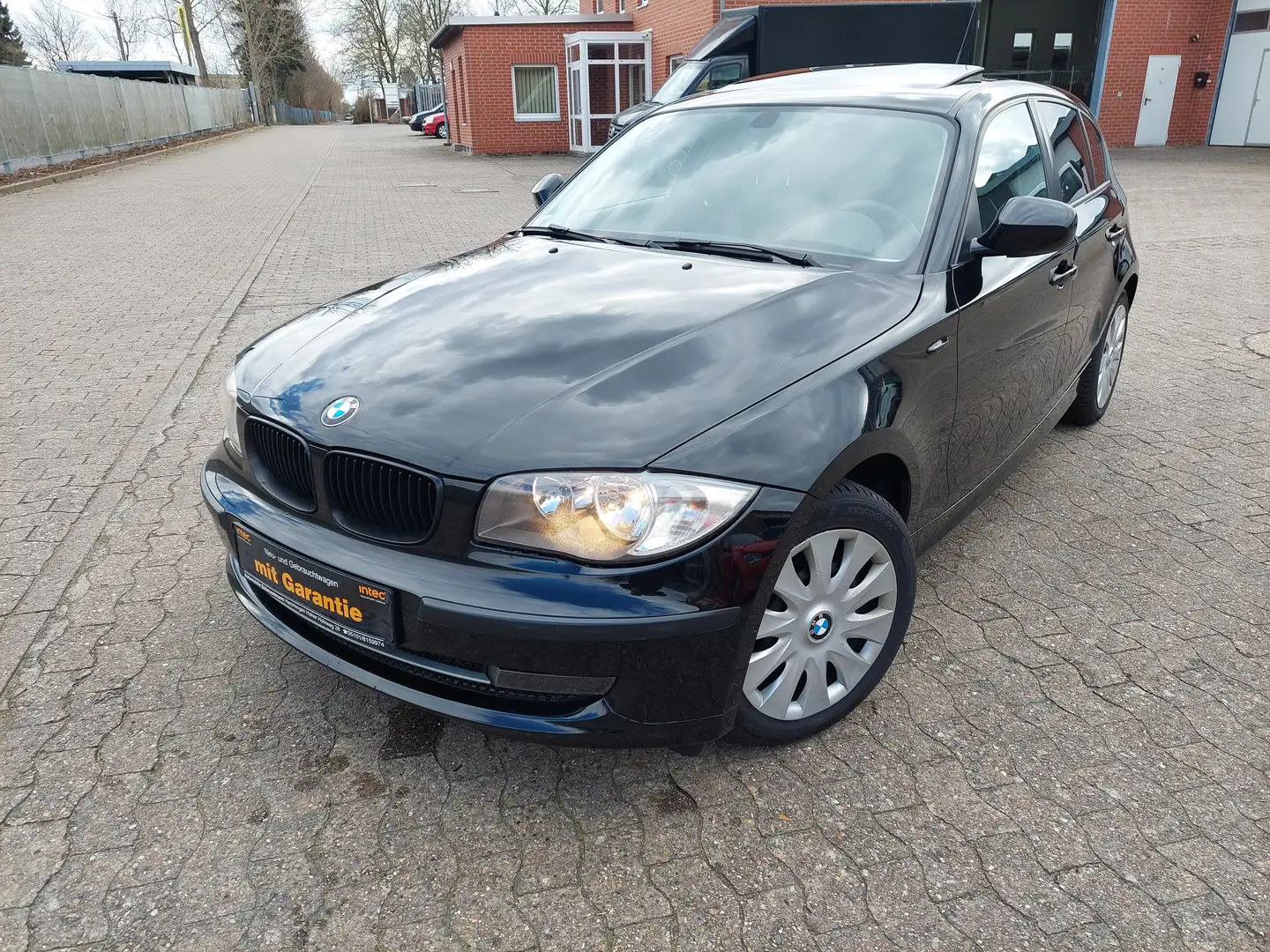 BMW 116 116i,Klima,el.GSD,GJR neuw.,sehr gepflegt Чорний - 1