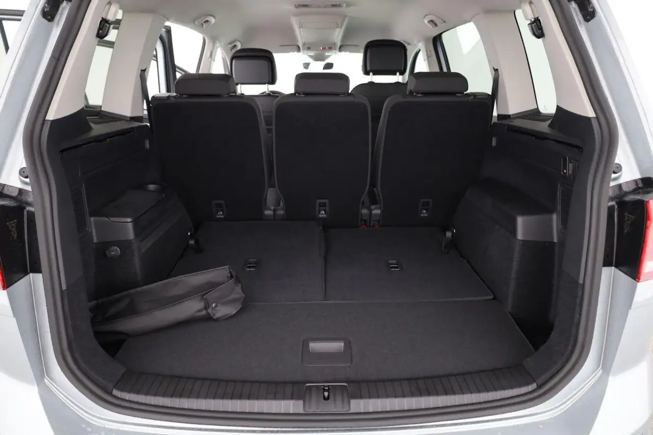 Volkswagen Touran 1.5 TSI DSG Comfortline, 7-Sitzer, AHK, Navi, Kame 14