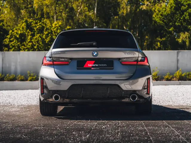 BMW 3 Series view 7