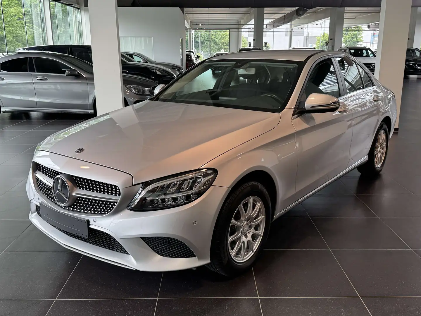 Mercedes-Benz C 180 Avantgarde Achteruitrij Camera, Dodehoeks Assist, Gris - 1