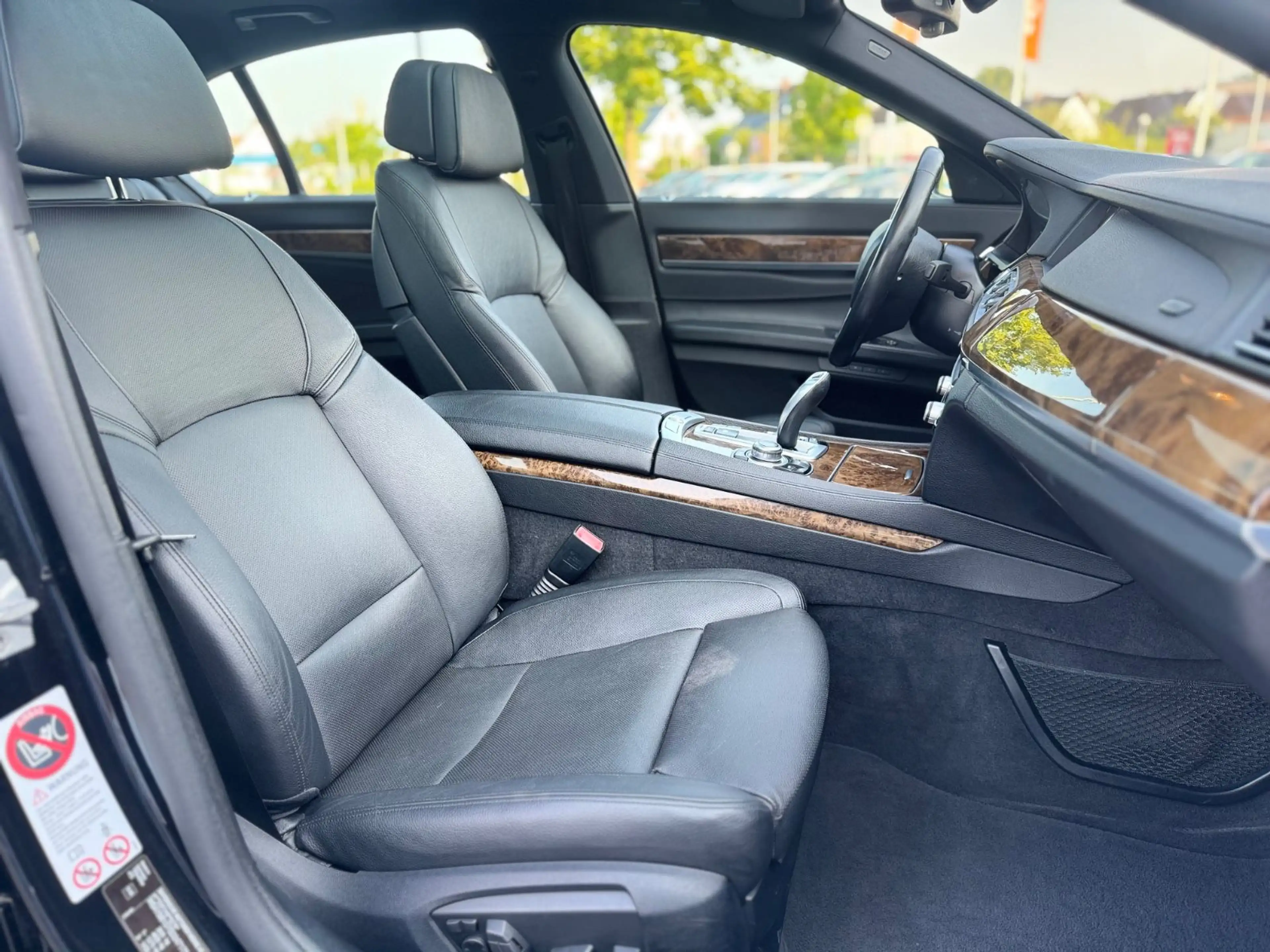 BMW 750 d xDrive*ACC*SHD*STANDHEIZUNG*HUD — photo 12