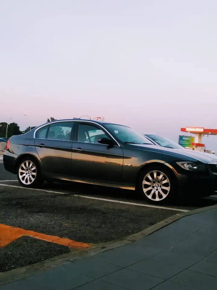 BMW 320