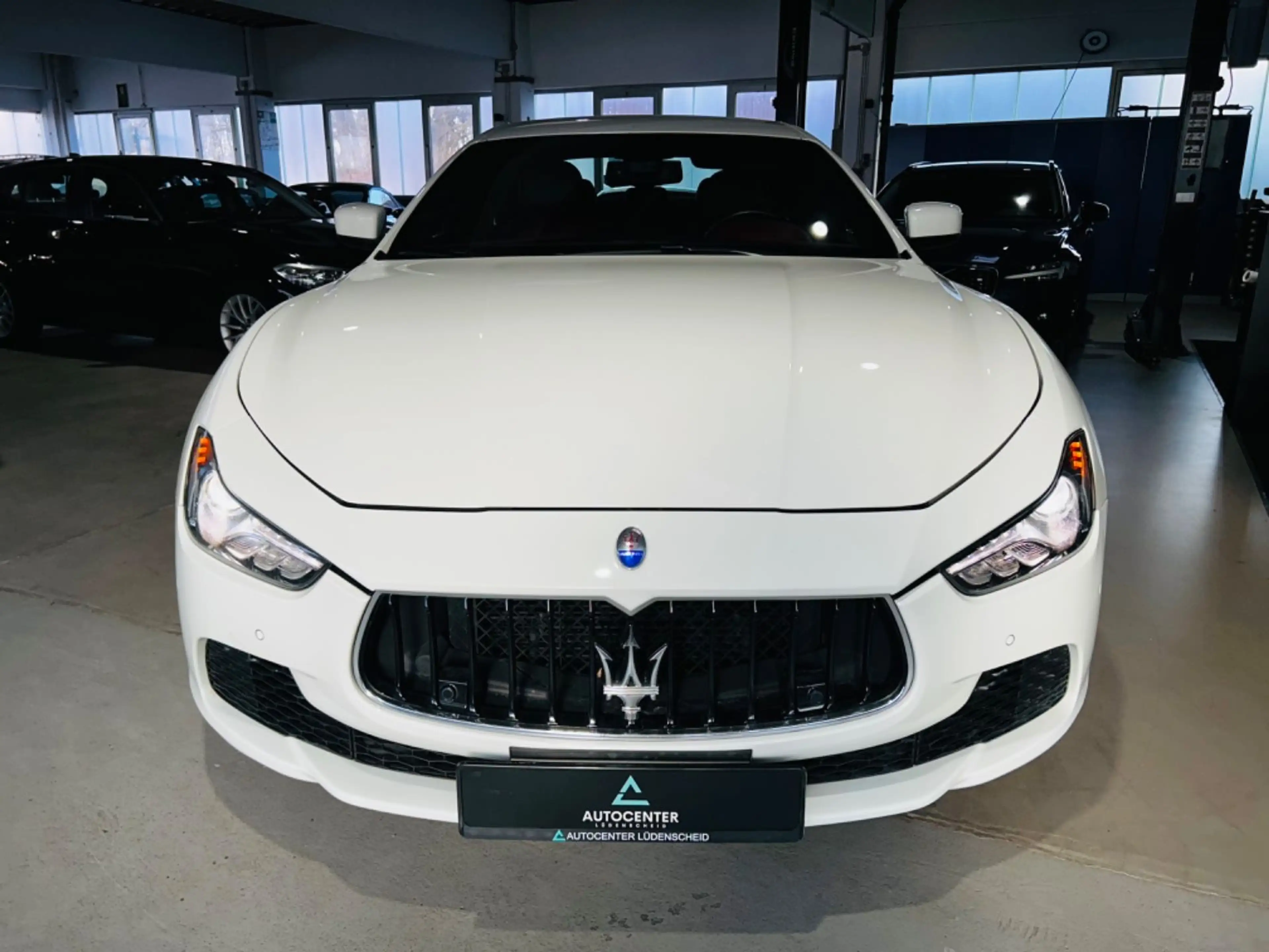 Maserati Ghibli GranSport Diesel *Memory*BiXenon*Brembo* — photo 9