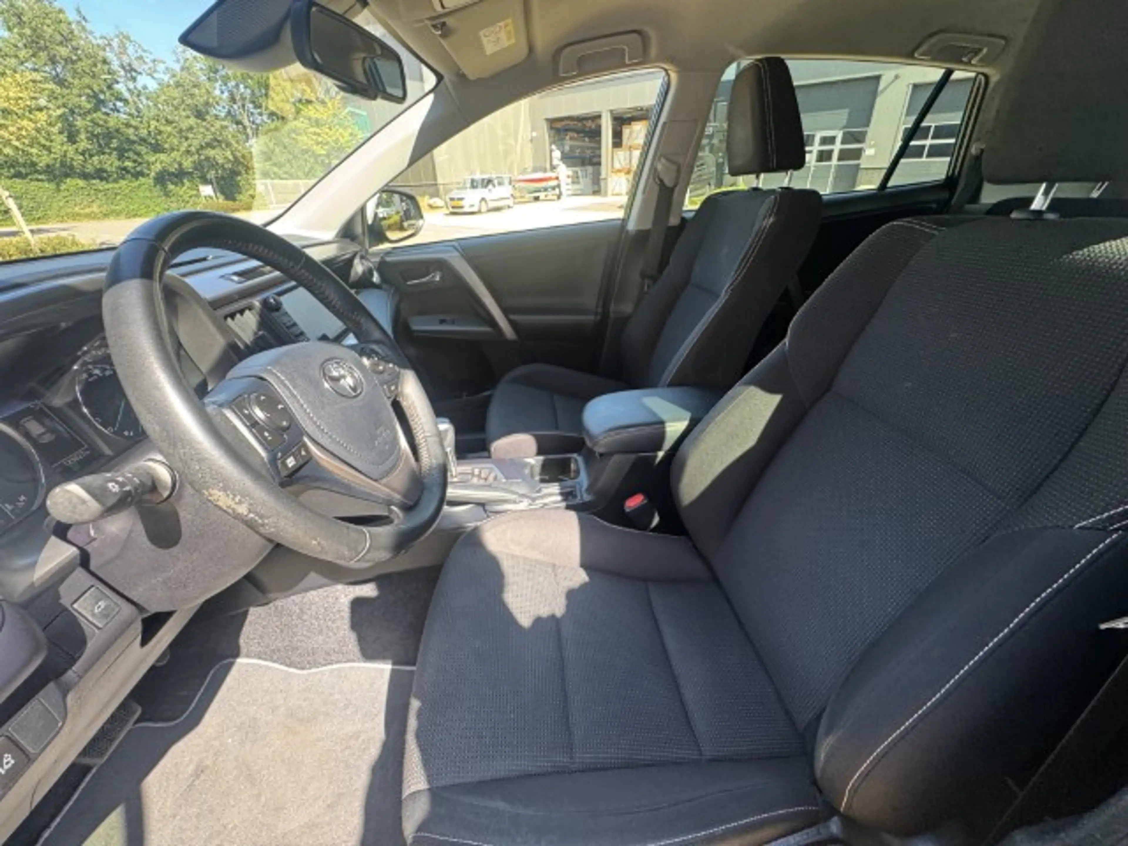 Toyota RAV 4 2.5 Hybrid AWD Dynamic — photo 8