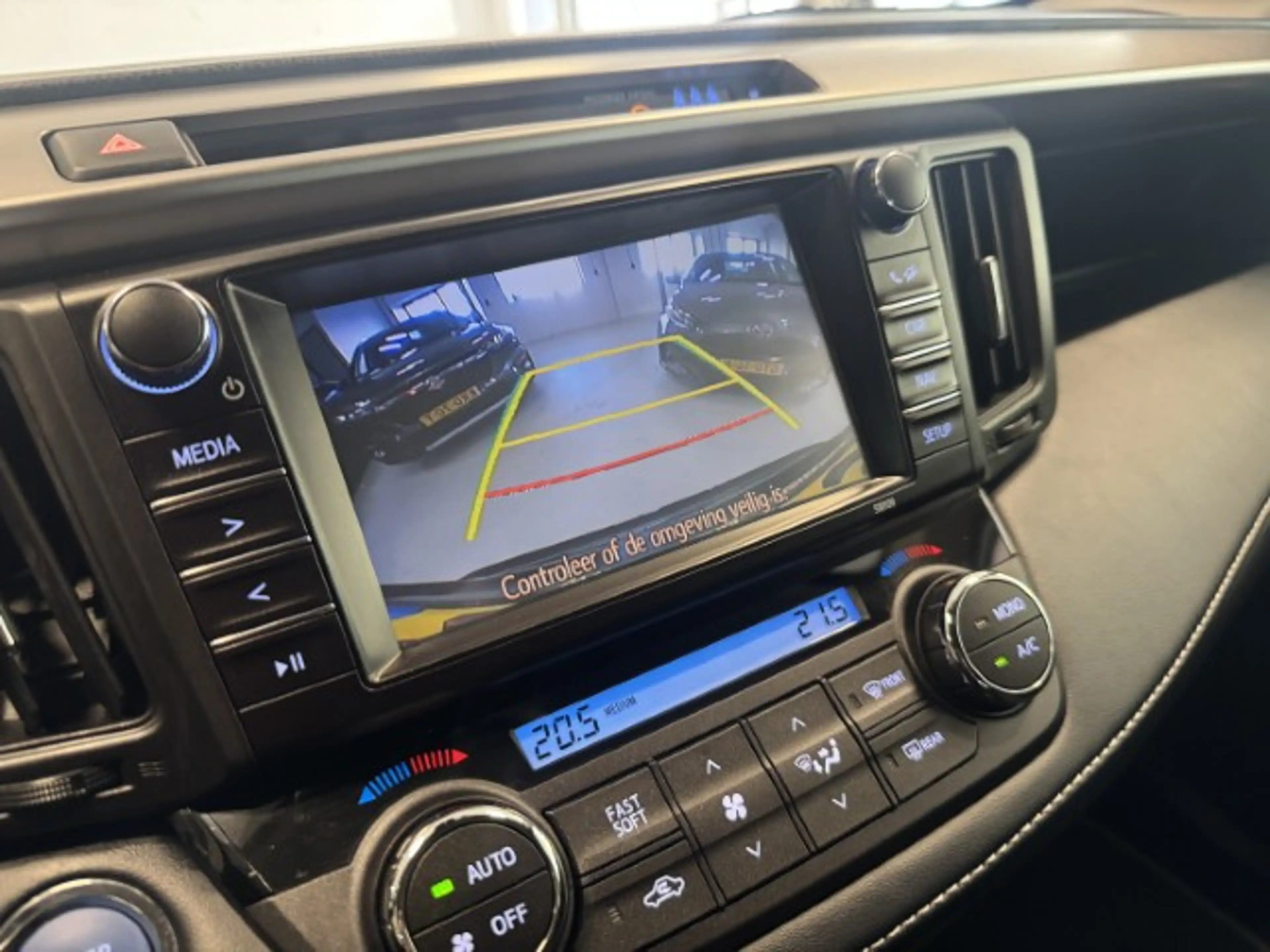 Toyota RAV 4 2.5 Hybrid AWD Dynamic — photo 19