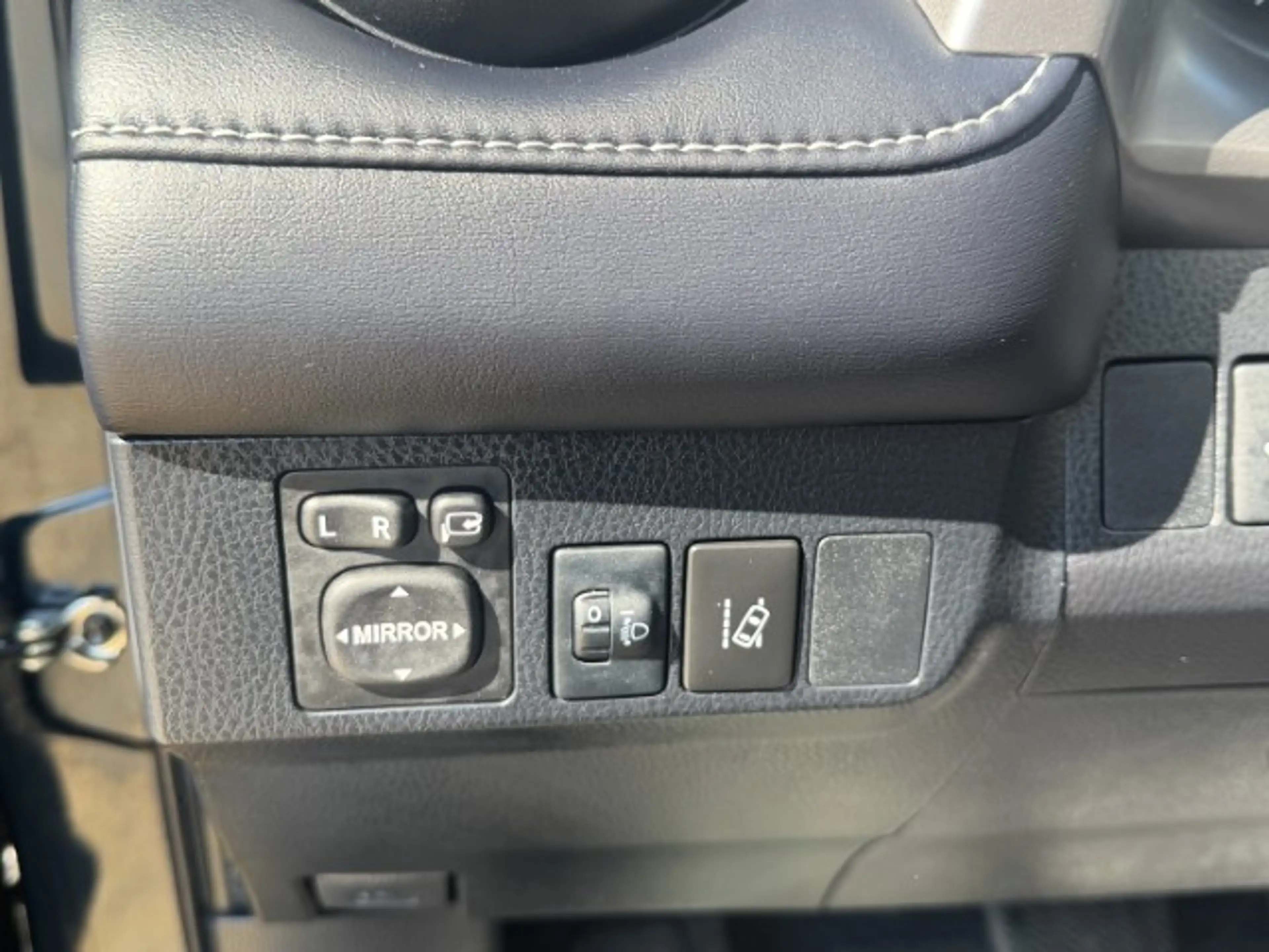 Toyota RAV 4 2.5 Hybrid AWD Dynamic — photo 10