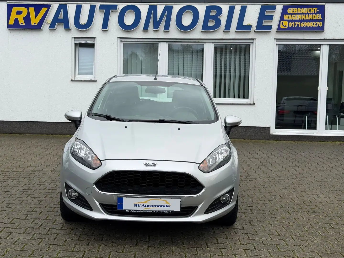 Ford Fiesta Celebration Silber - 1
