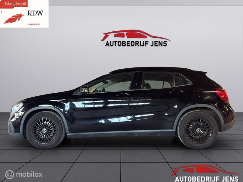 Mercedes-Benz GLA 180 Sport Edition — photo 3