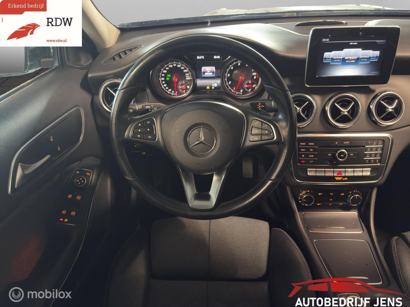 Mercedes-Benz GLA 180 Sport Edition — photo 5