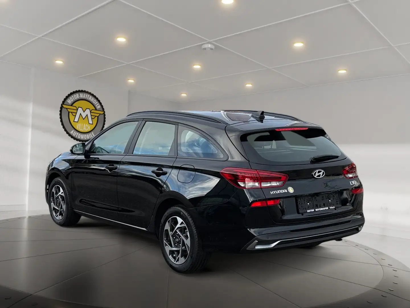 Hyundai i30 i30 KOMBI GO 1.5 DPI Schwarz - 2