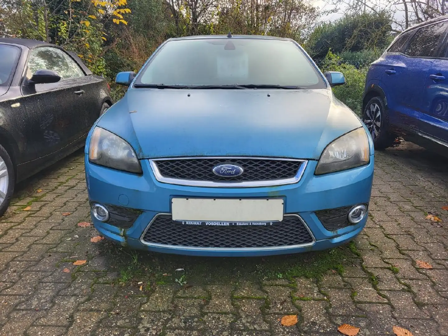 Ford Focus Titanium Blau - 1