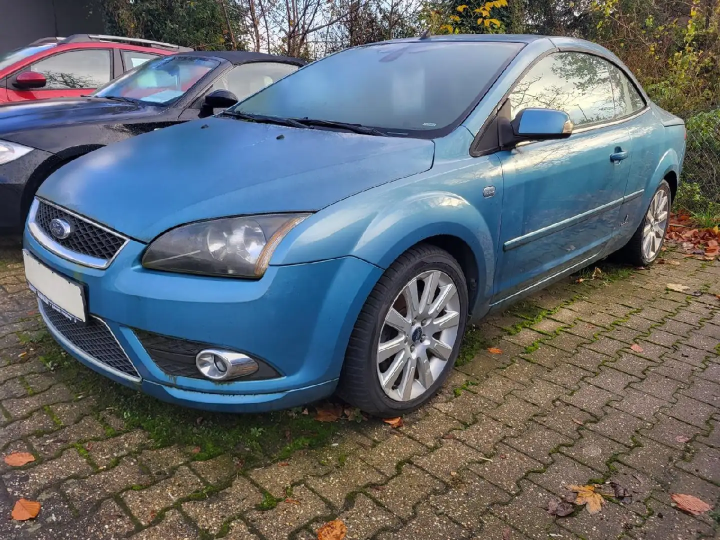 Ford Focus Titanium Blau - 2