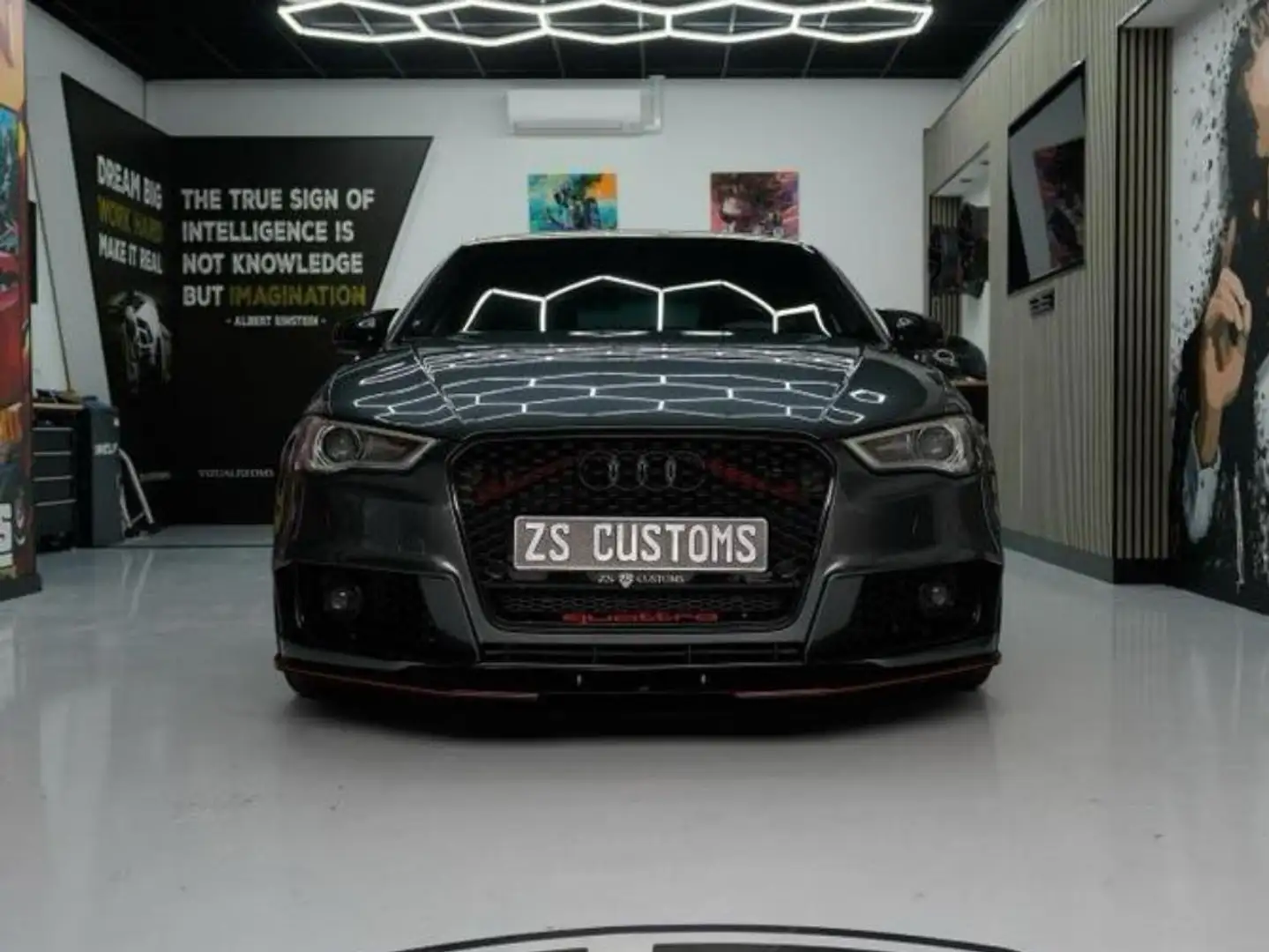 Audi A3 A3 2.0 TDI Quattro // RS 3 Pakket Zwart - 1