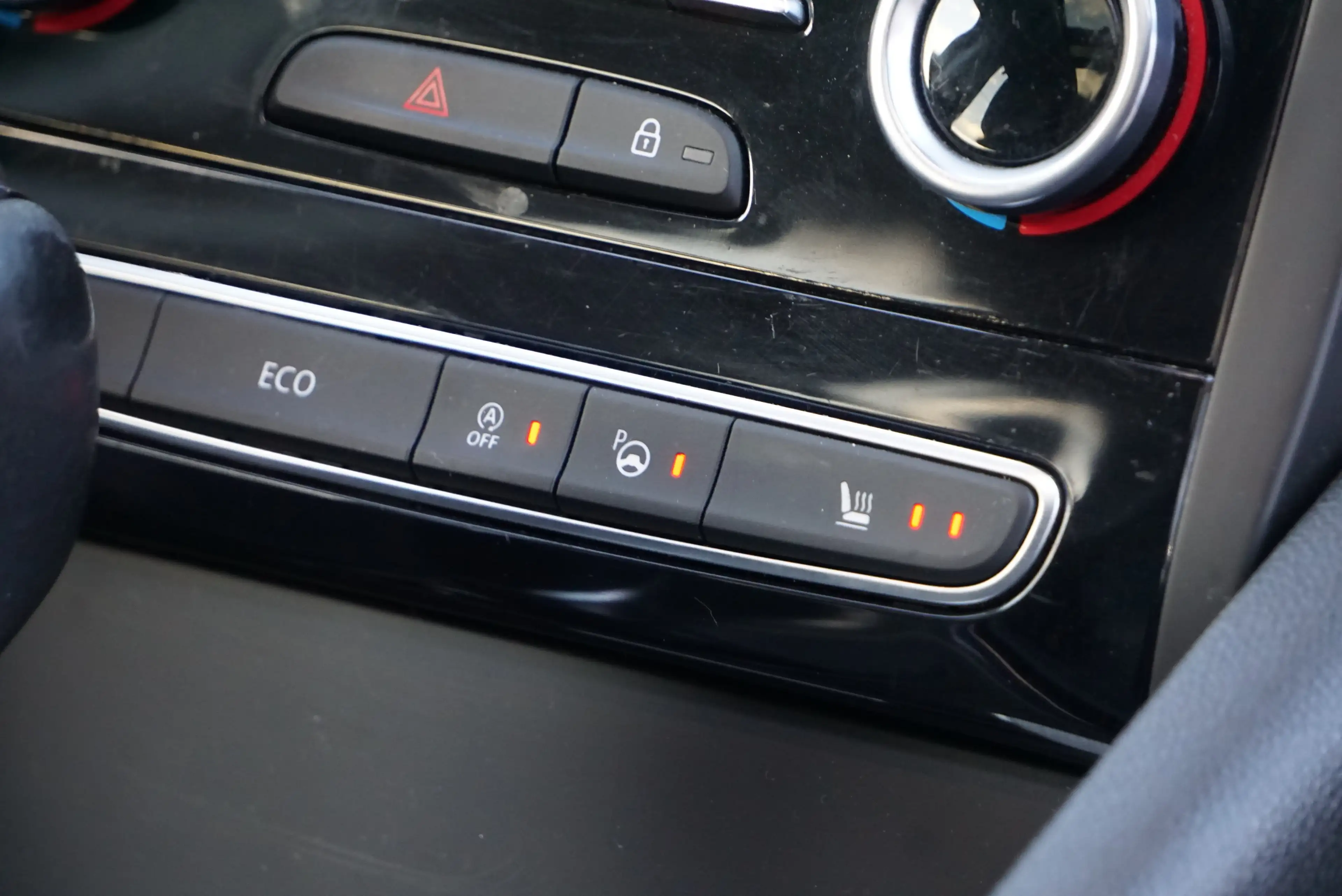 Renault Talisman SW 1.6 TCe AUTO NAVI CAM PANO LED VISION EUR6B — photo 15