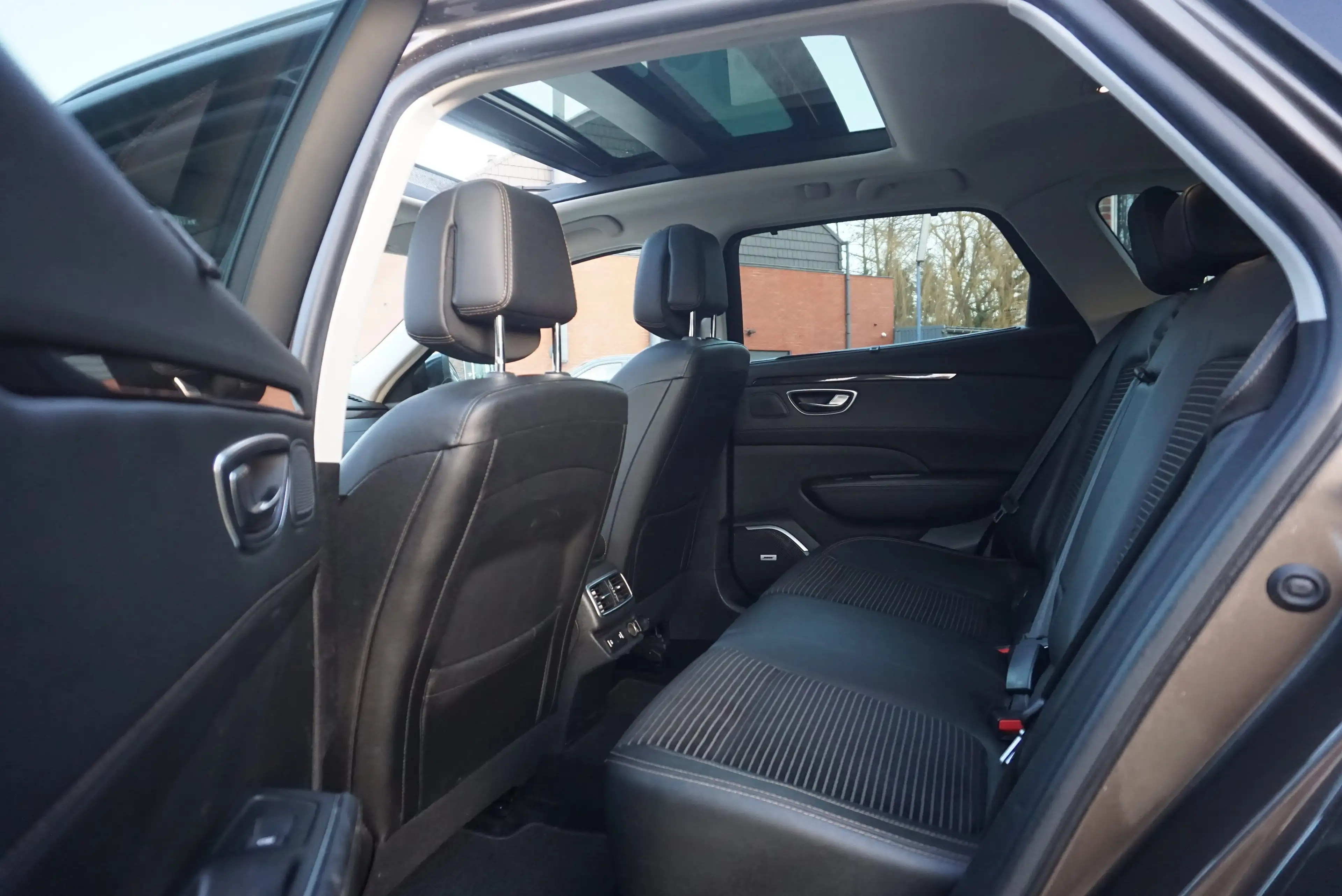 Renault Talisman SW 1.6 TCe AUTO NAVI CAM PANO LED VISION EUR6B — photo 10
