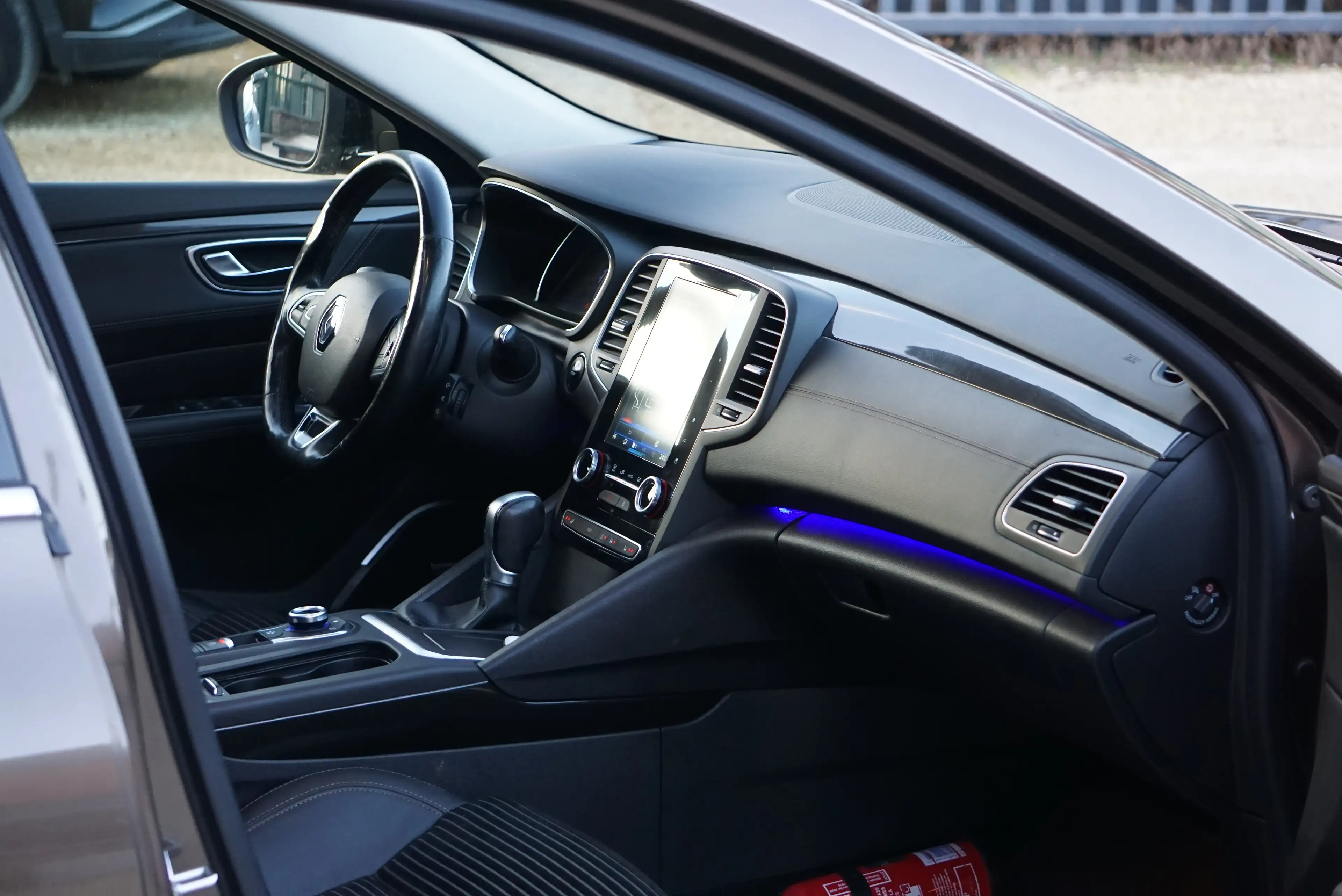 Renault Talisman SW 1.6 TCe AUTO NAVI CAM PANO LED VISION EUR6B — photo 13