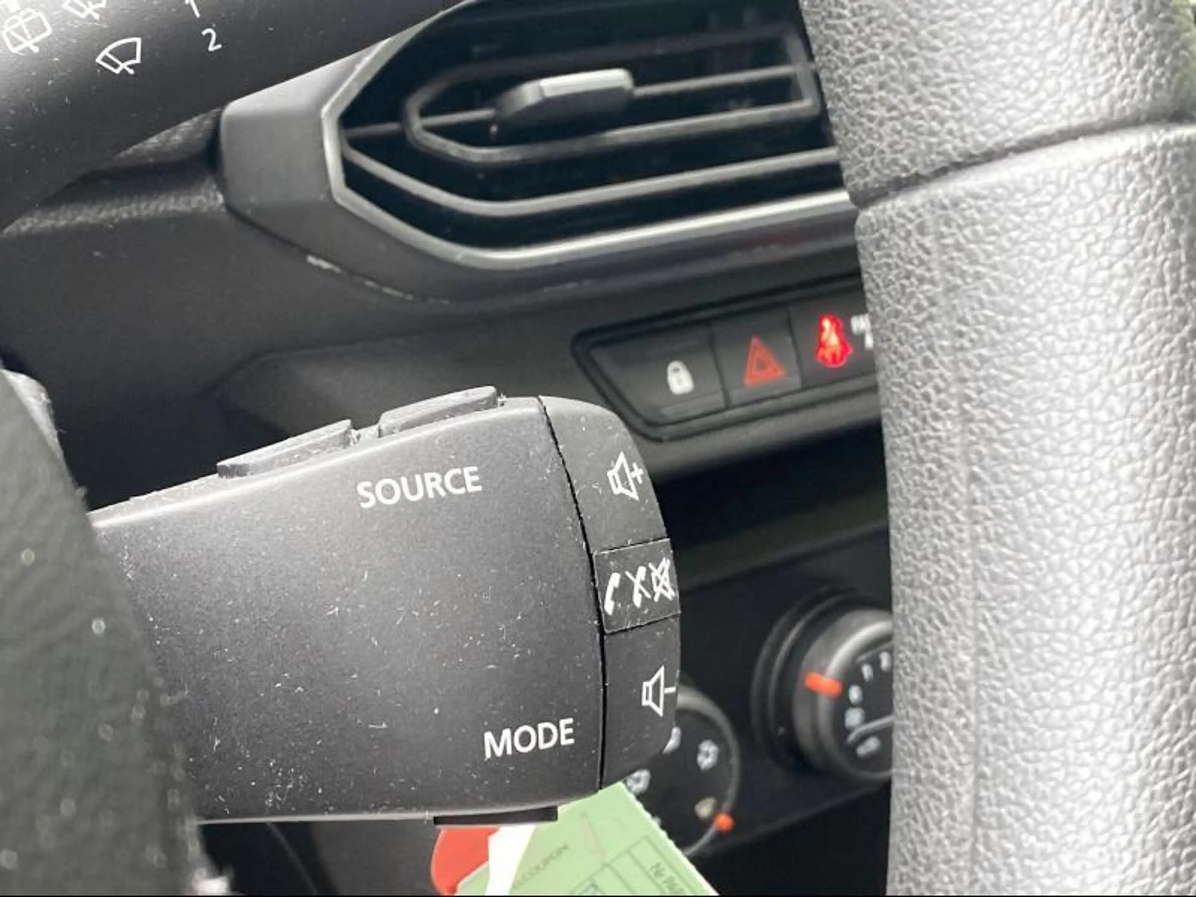 Dacia Sandero 1.0 TCe / Cruise C / Garantie — photo 18