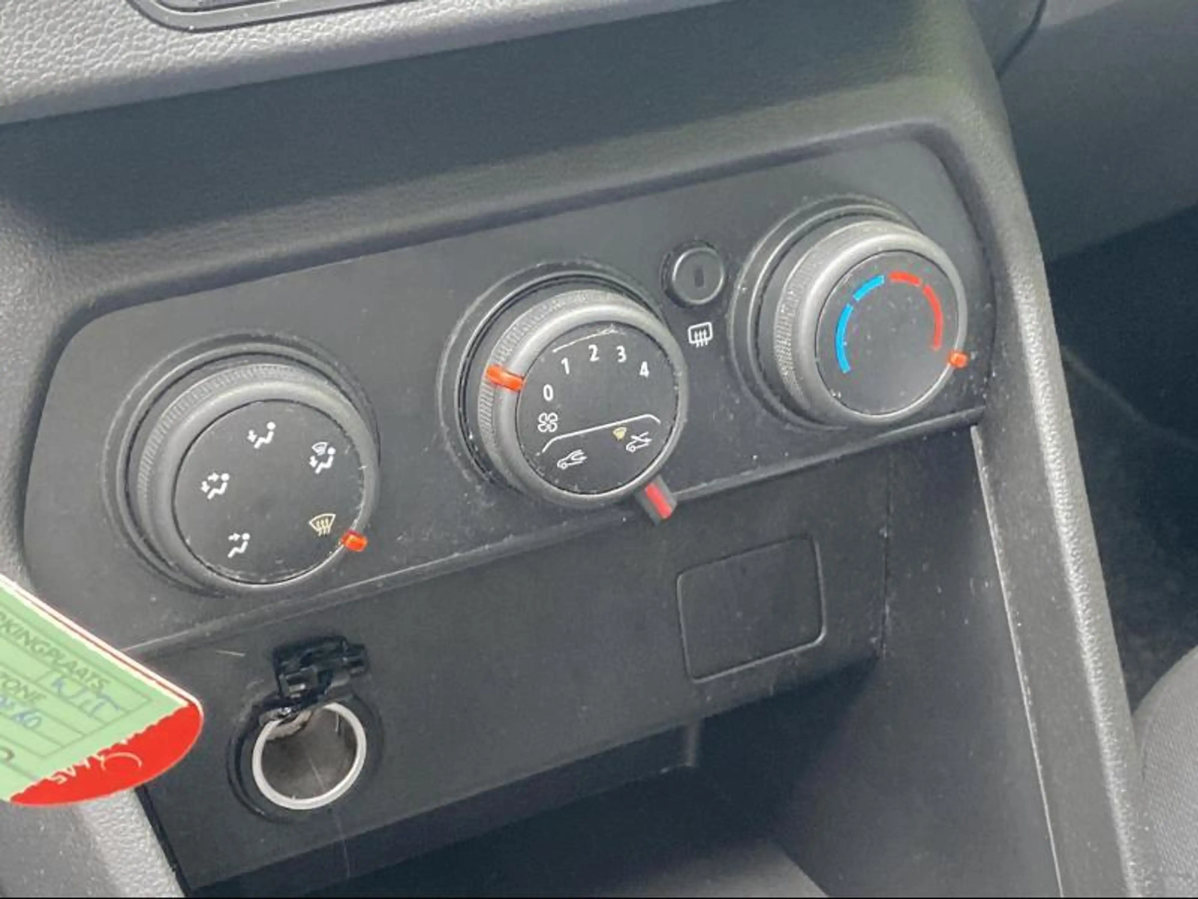 Dacia Sandero 1.0 TCe / Cruise C / Garantie — photo 16