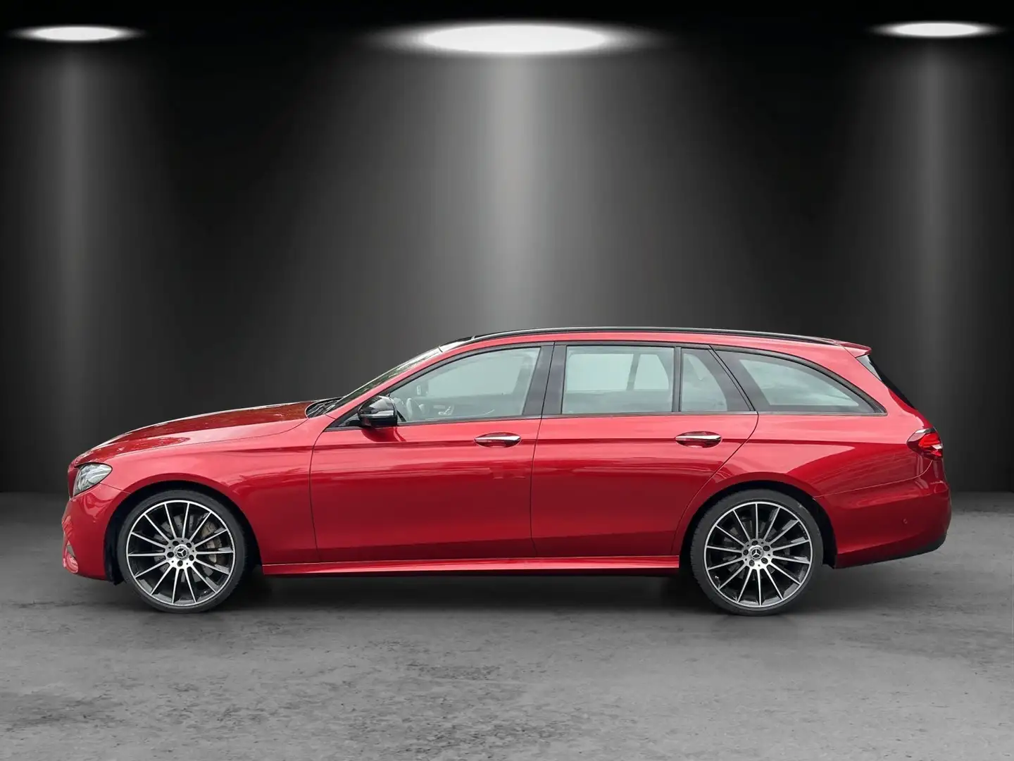 Mercedes-Benz E 400 d 4M T AMG Pano DISTRO Standhz ABC Memo AHK Rot - 2
