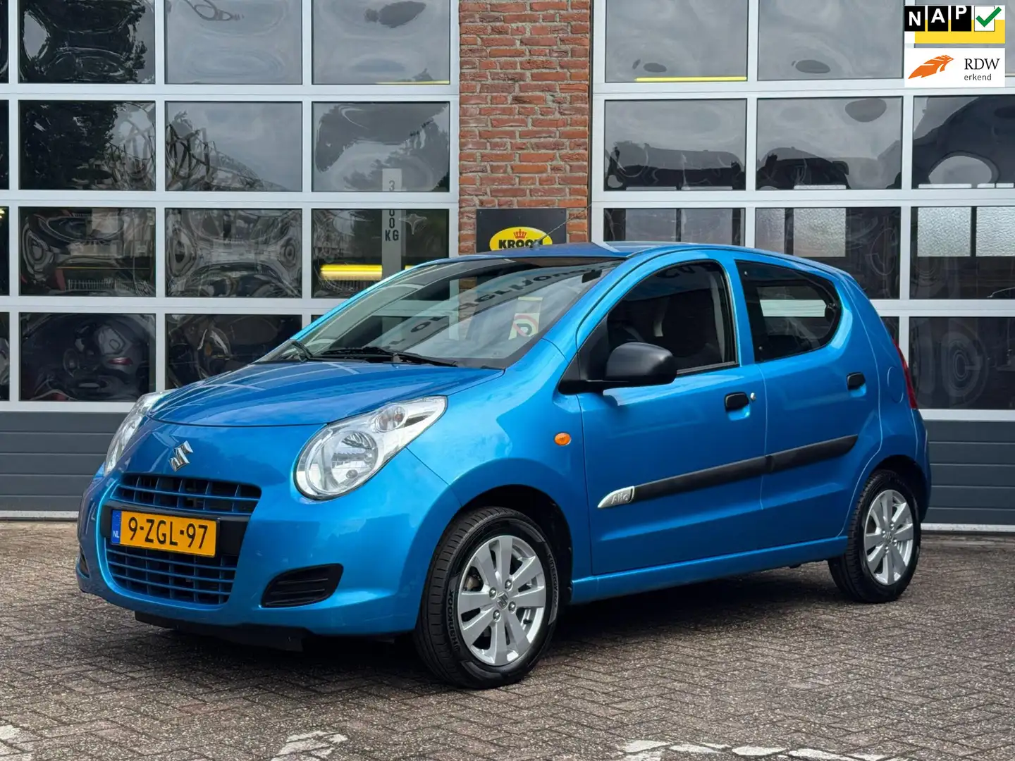 Suzuki Alto 1.0 Celebration EASSS, airco, afn trekhaak, NL aut Bleu - 1