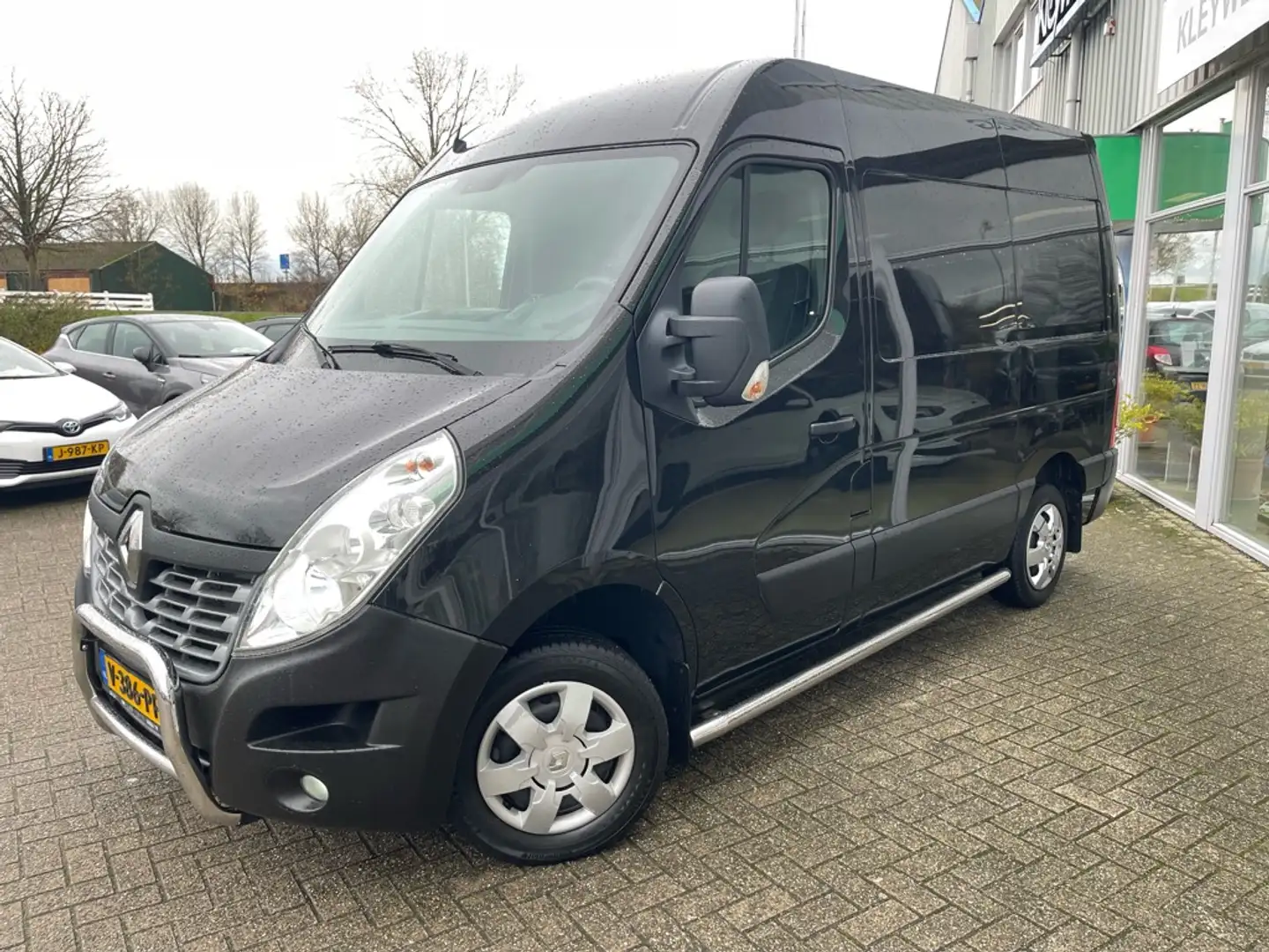 Renault Master T33 2.3 dCi L1H2 S&S, Automaat, Nav, Camera Zwart - 1
