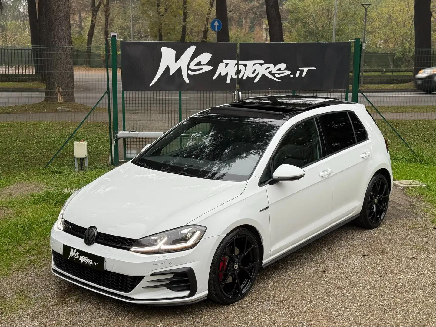 Volkswagen Golf GTD 7.5 DSG 184CV TETTO-19-PELLE UNICO PROPRIETARIO Bianco - 2