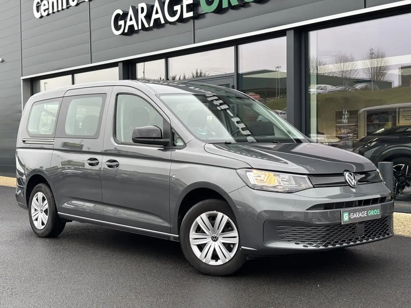 Volkswagen Caddy MAXI 2.0 TDI 102 BVM6 Gris - 1