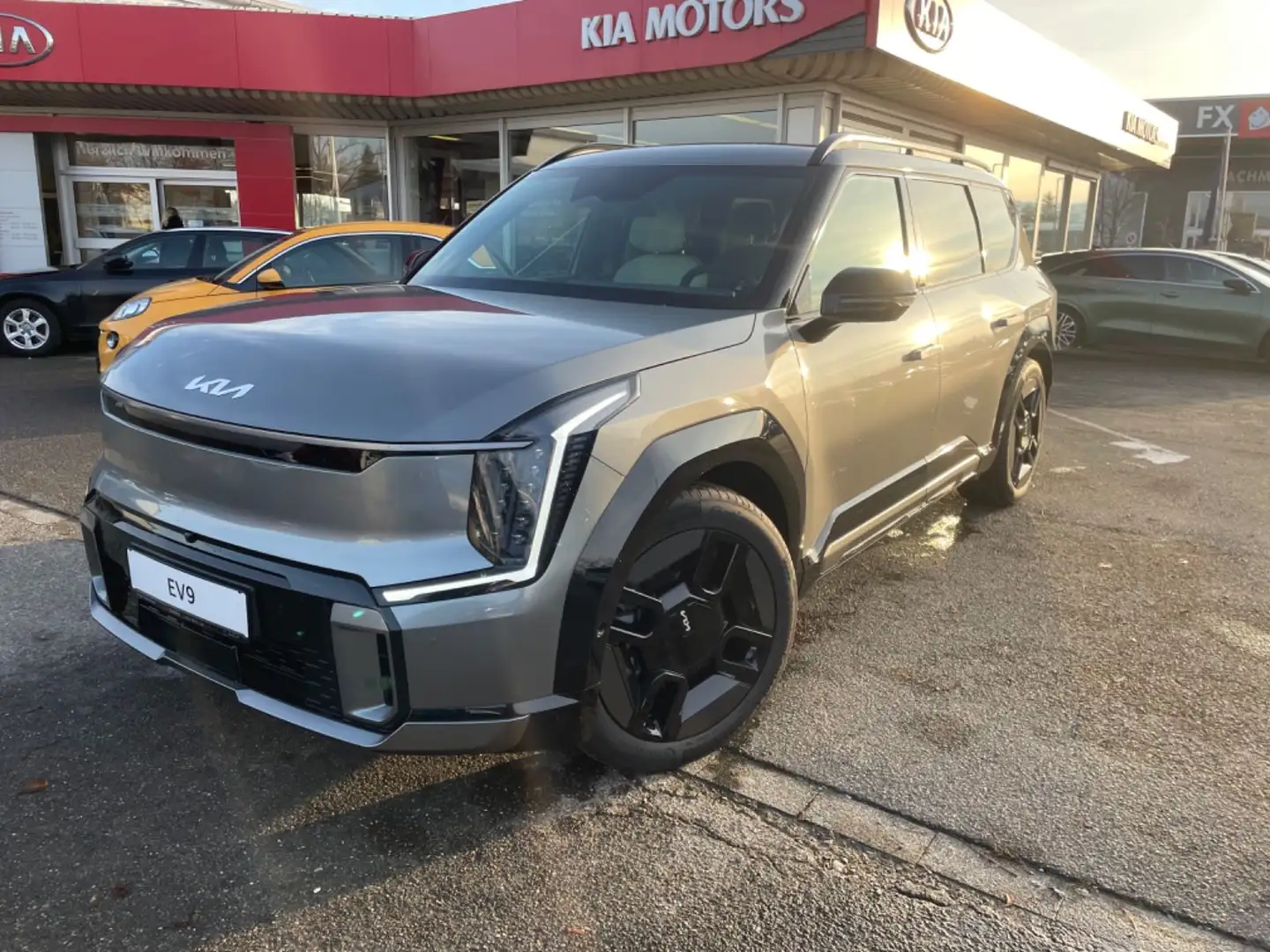 Kia EV9 99,8-kWh AWD GT-line Launch Edition Сірий - 1