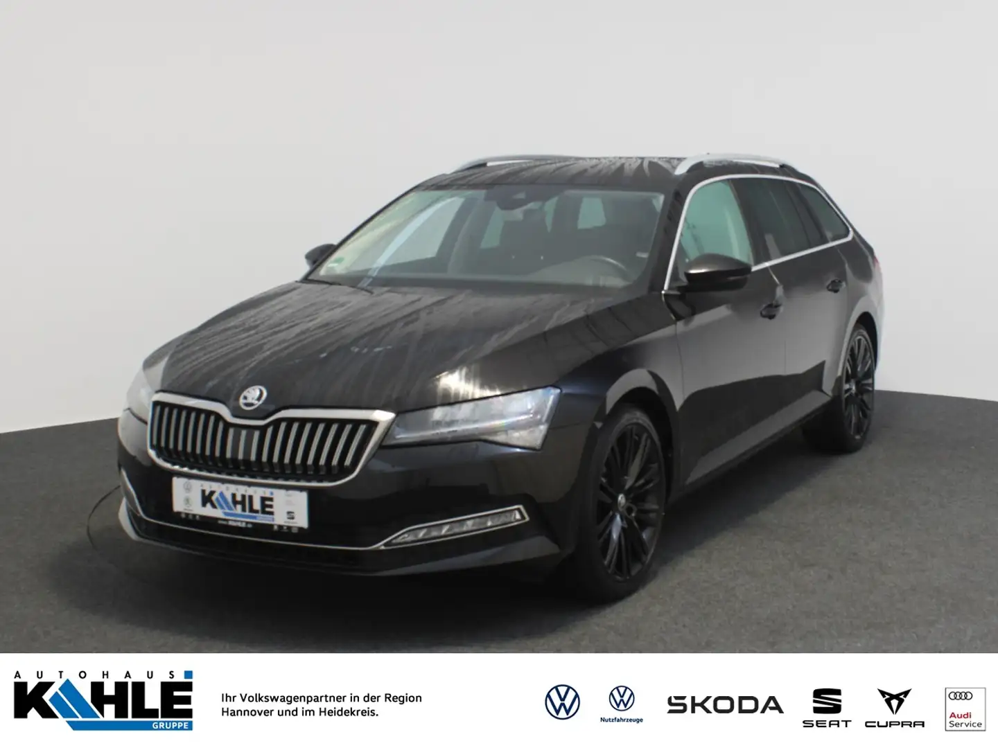 Skoda Superb Combi 2.0 TDI DSG Style Navi AHK Standheiz. LED DC Schwarz - 1