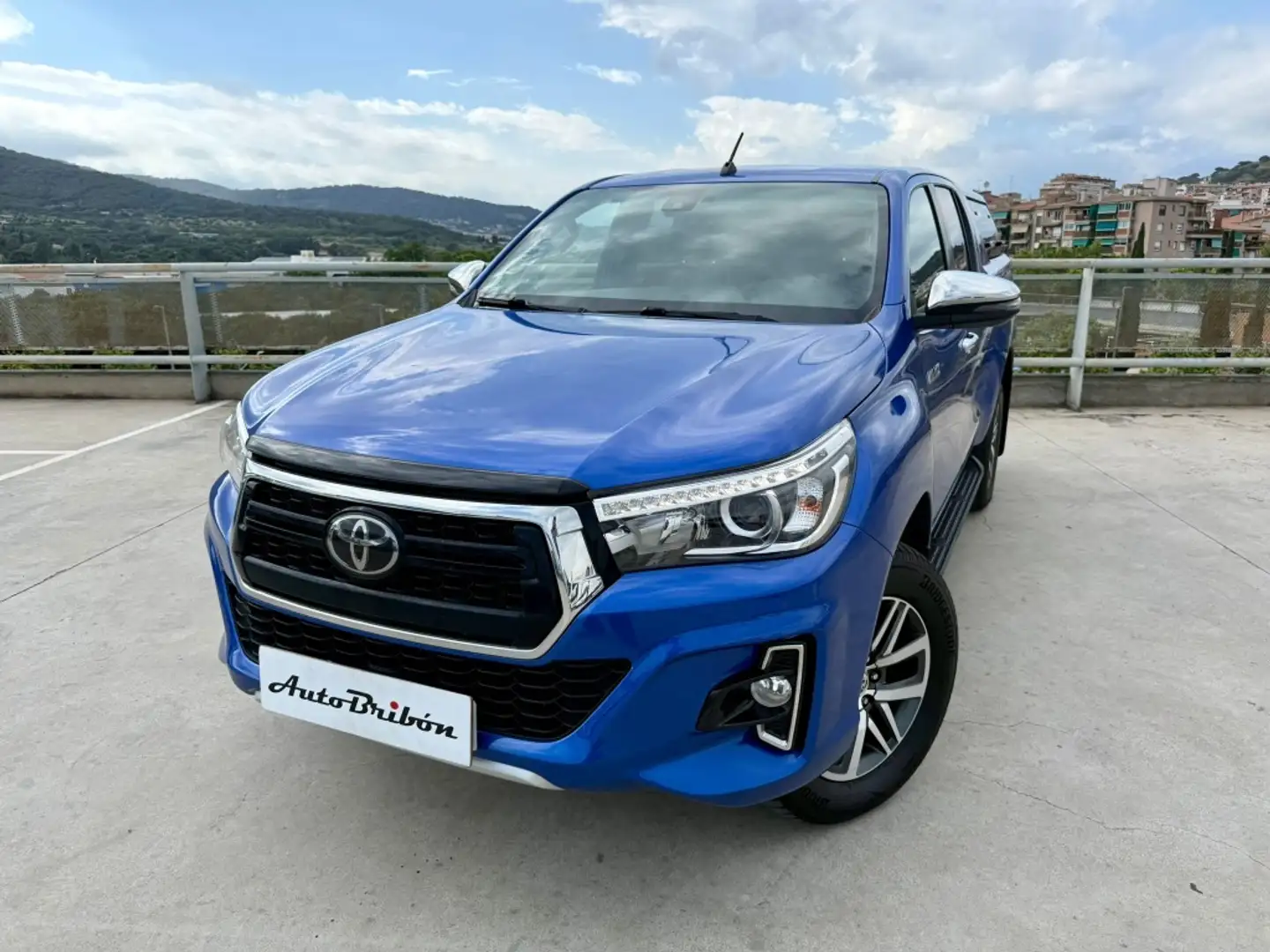 Toyota Hilux Cabina Doble VXL Aut. Blauw - 2