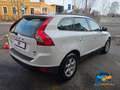Volvo XC60 2.0 d4 (d3) R-design geartronic Blanc - thumbnail 4