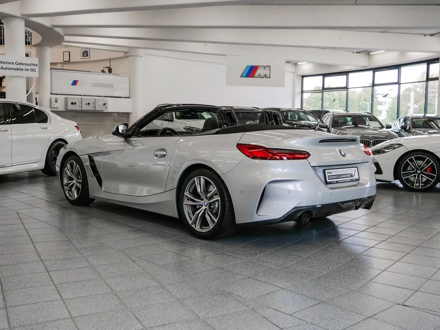 BMW Z4 sDrive20i M-Sport Nav LED h&k Parkass Shz Grijs - 2