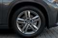 BMW X1 SDrive18i High Executive M-PAKKET | ADAPTIEVE CRUI Grijs - thumbnail 17