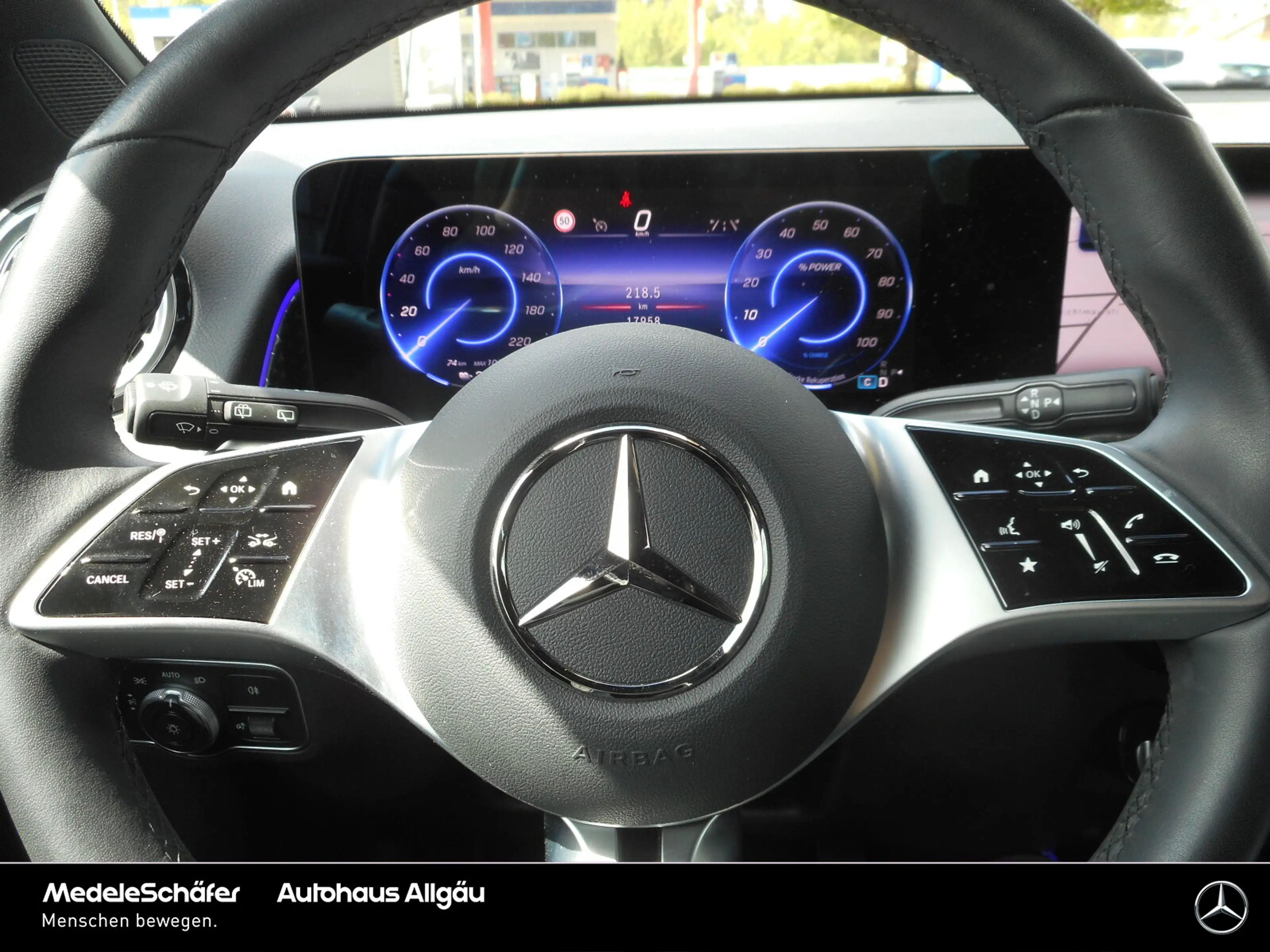 Mercedes-Benz EQB 300 EQB 300 4M Progressive Vorr.-Distronic Kamera LED — photo 11